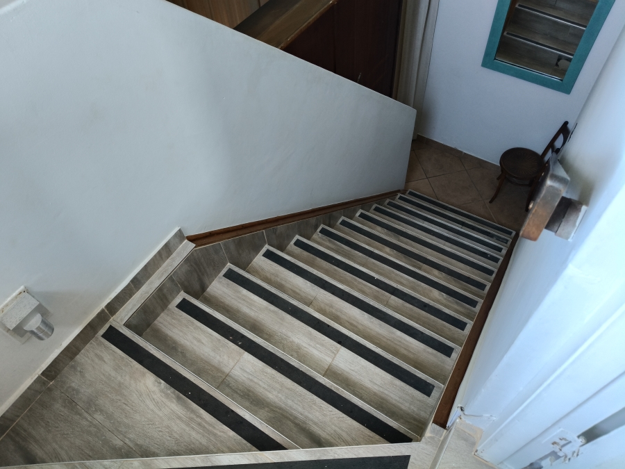 4 Bedroom Property for Sale in Wavecrest Eastern Cape